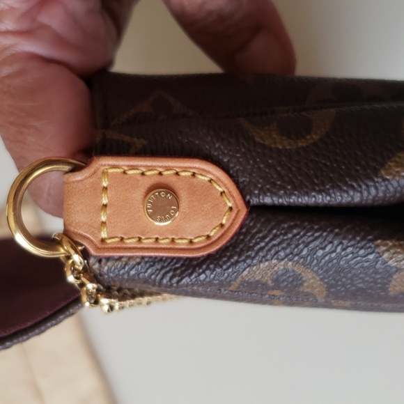 Louis Vuitton Favorite MM Monogram - Picture 8 of 16